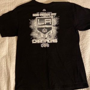 LOS ANGELES KINGS 2012 Stanley Cup Champions Youth XL UNISEX Shirt